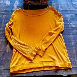 Zyia mustard sweater size small. VGUC